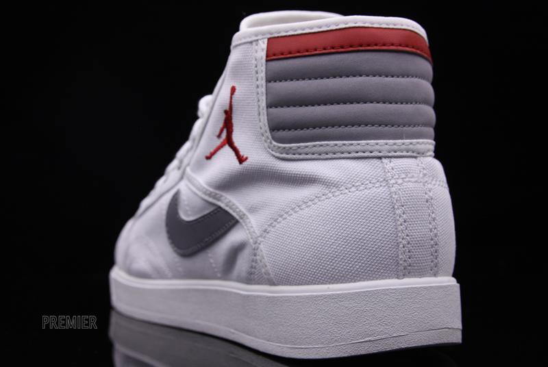 8 24 10skyhighwhitebackdetail