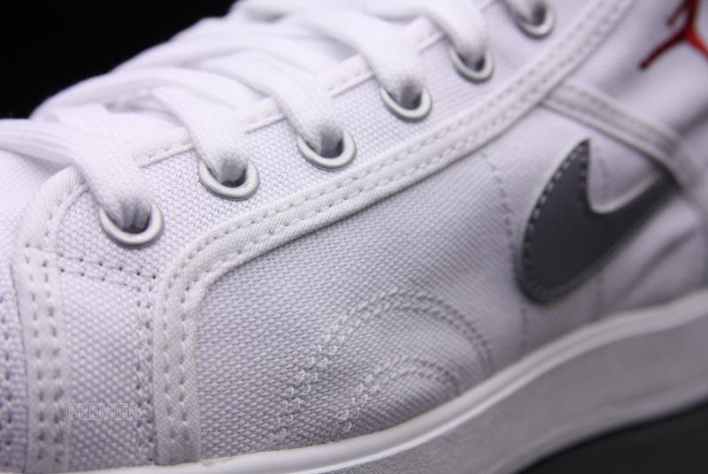 8 24 10skyhighwhitefrontdetail