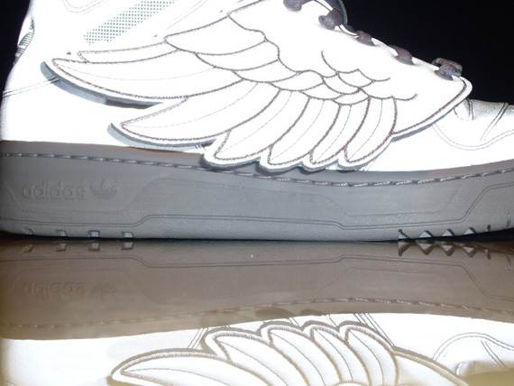 Adidas Jeremy Scott Wings Silver 3m 04