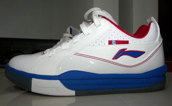 Lining Bd Doom Low White Red Blue 09