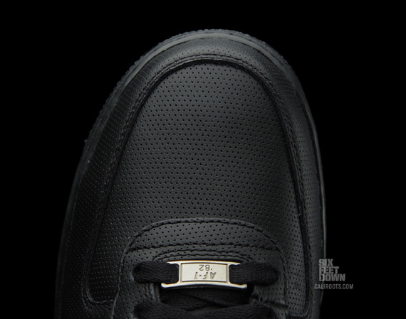 Nike Air Force 1 Low Black Perfpack 03