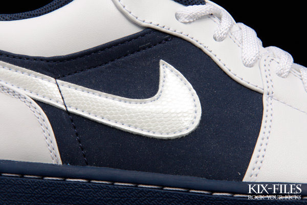 Nike Air Jordan 1 Phat Low Wht Navy 3