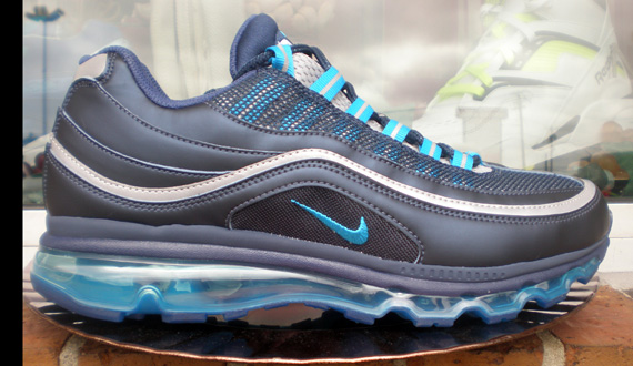 Nike Air Max 247 Lacquer Blue 03