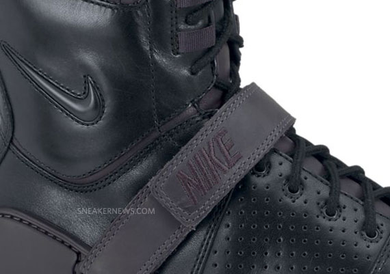 Nike Air Ratna Boot Black White Summary