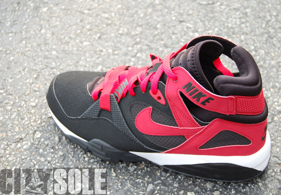 Nike Air Trainer Max 91 Black Varsity Red Available 2