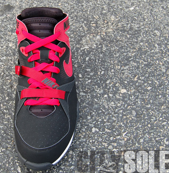 Nike Air Trainer Max 91 Black Varsity Red Available 4
