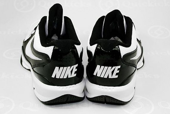 Nike Zoom Go Low Black White 02