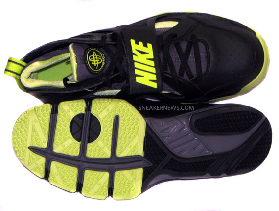 Nike Zoom Huarache Tr Mid Black Volt Dark Grey 9