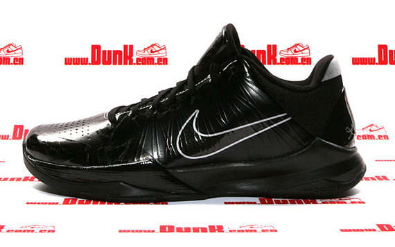 Nike Zoom Kobe V Blackout Dunk 09