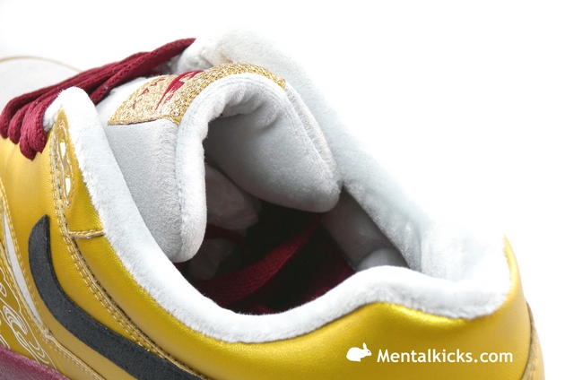 ULTIMATE010 Ultimate010