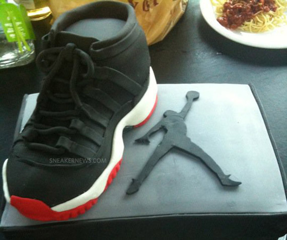 Air Jordan XI 'Bred' Birthday Cake