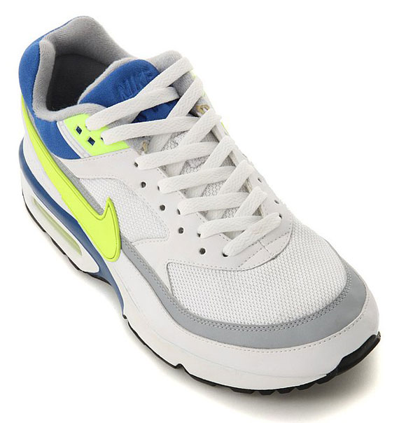 Nike Air Classic Bw White Hotlime Preorder 06