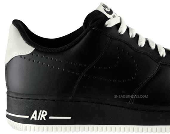 Nike Air Force 1 Low Blk Wht Perf 03