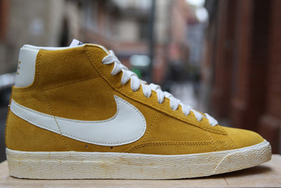 Nike Blazer Vntg Qs Yel Blu 08