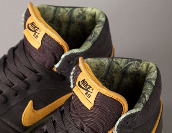 Realtree x Nike SB Classic High – Tar – Golden Glow