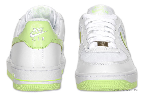 Nike WMNS Air Force 1 – White – Liquid Lime