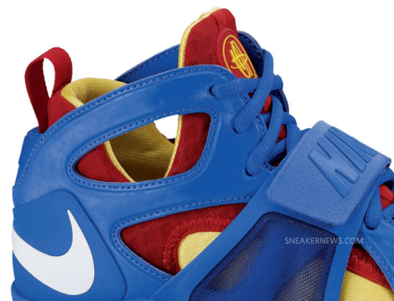 Nike Zoom Huarache Tr Mid Superman New Img 02