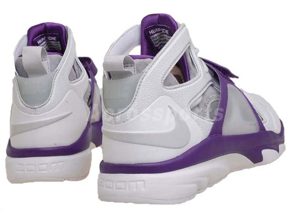 Nike Zoom Huarache Tr Mid White Neutral Grey Varsity Purple Varsity Maize 04