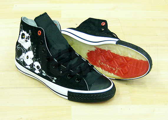 1019 Converse Red Woebots Ct 03