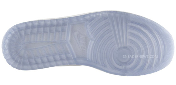 Air Jordan 1 Anodized Metallic Silver Nikestore 01