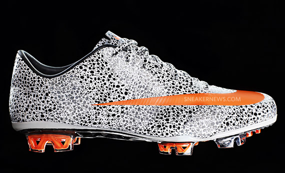 Football Boots on X: Up close with the latest Safari Mercs! What