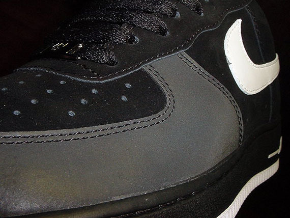 Nike Air Force 1'07 sneakers in black suede
