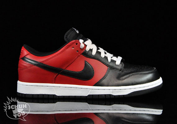 red and black dunk lows