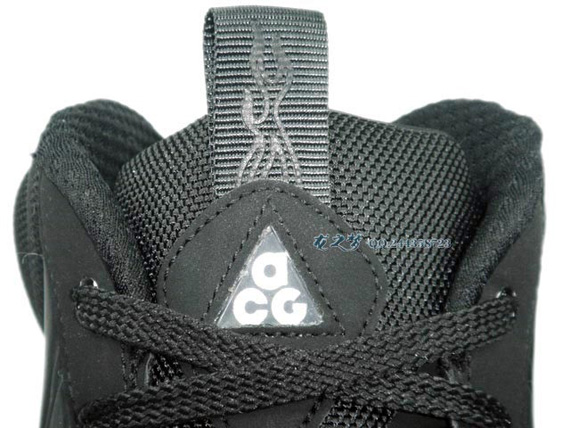 Nike Foamposite Bakin Boot Black 02