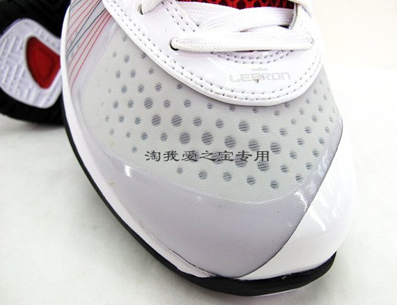 Nike Lebron 8 V2 White Red Black New Images 08