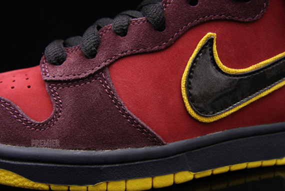 Nike SB Dunk High – ‘Ironman’ | November 2010