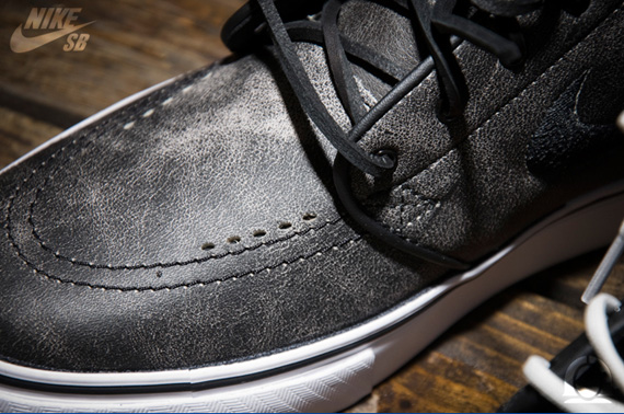 Nike SB Zoom Stefan Janoski Premium - Black Distressed Leather ...