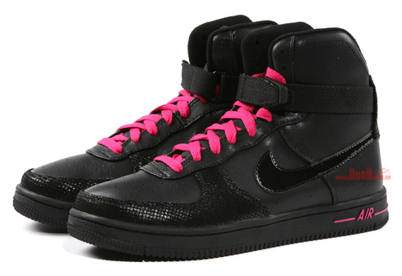 Nike Wmns Feather High Black Pink 07