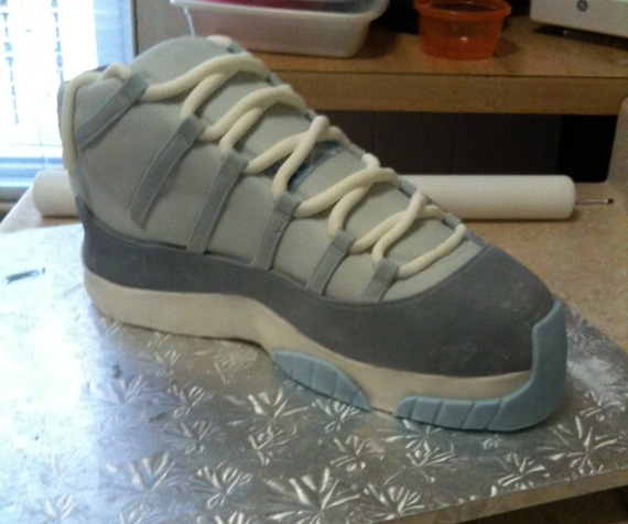 Air Jordan Xi Cool Grey Cake 05