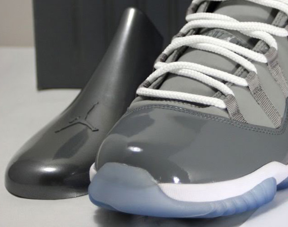 Air Jordan Xi Cool Grey Sneakers Head 03