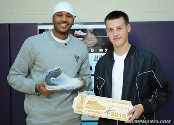 Carmelo Anthony Meets Future Sole 2010 Winner