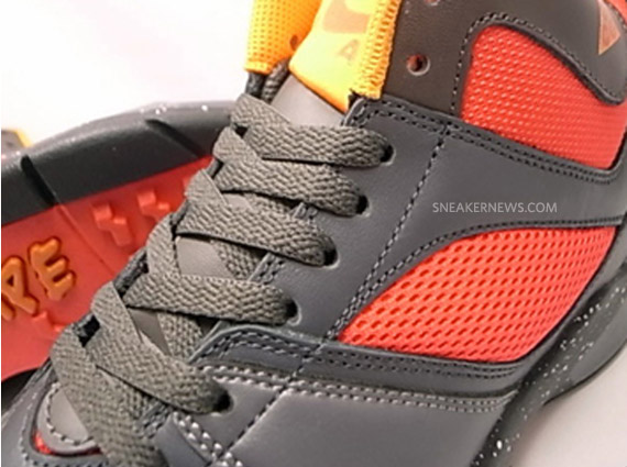 Nike Air Escape ACG – Anthracite – Daring Red