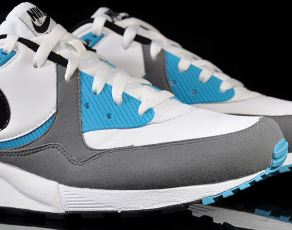 Nike Air Max Light White Black Cool Grey Blue