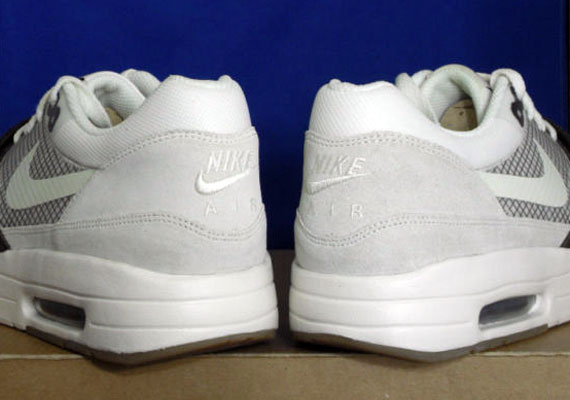 Nike Air Maxim 1+ Trainer – Sail – Dark Cinder | Unreleased Sample