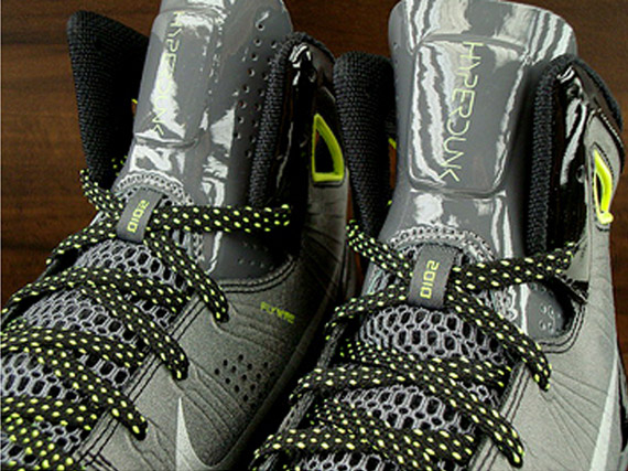 Nike Hyperdunk 2010 Grey Black Volt 4