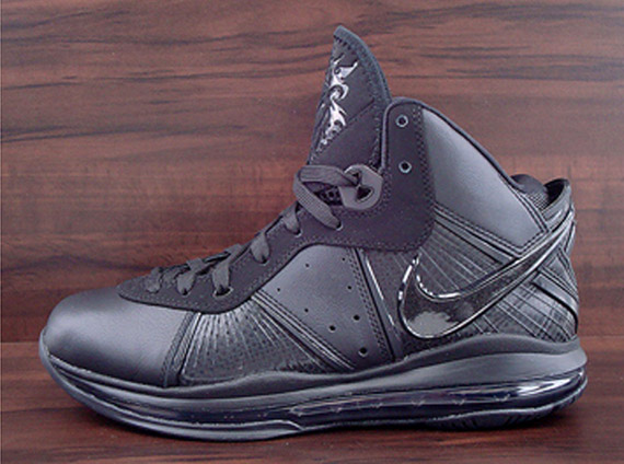 Nike Lebron 8 Blackout Available 2