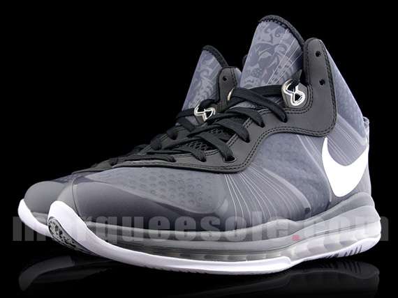 Nike Lebron 8 V2 Black Grey Neon Marqueesole 08