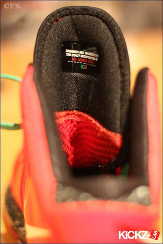 Nike Lebron 8 V2 Christmas Kickzlab 15