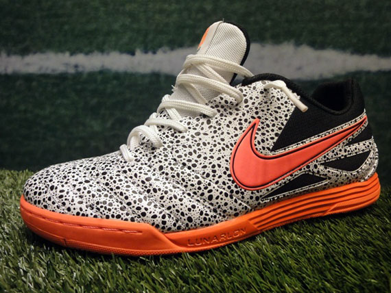 Produce codo Albardilla Nike5 Lunar Gato IC Safari Soccer Shoe - New Images - SneakerNews.com