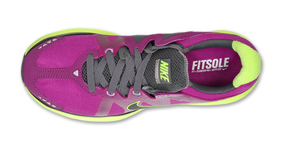 Nike Wmns Lunarmax Plum Volt 02