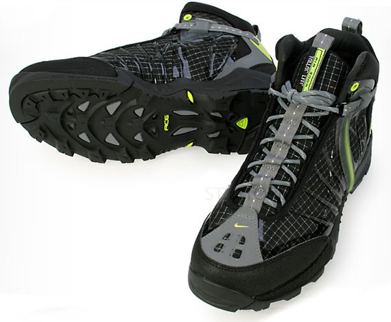 Nike Zoom Tallac Lite Black Hot Lime 01