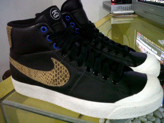 nike all court mid stussy