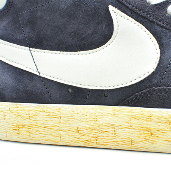 Nike Blazer High VNTG – Gridiron – Sail | Spring 2011