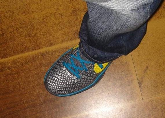 Nike Zoom Kobe VI ‘Glass Blue’ – On-Foot Images