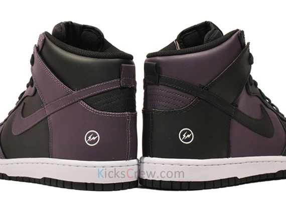 fragment design x Nike Dunk High ‘Beijing’ – Black – Metallic Purple