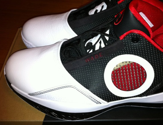 Air Jordan 2010 Dwyane Wade Pe Hoh New Images Summary